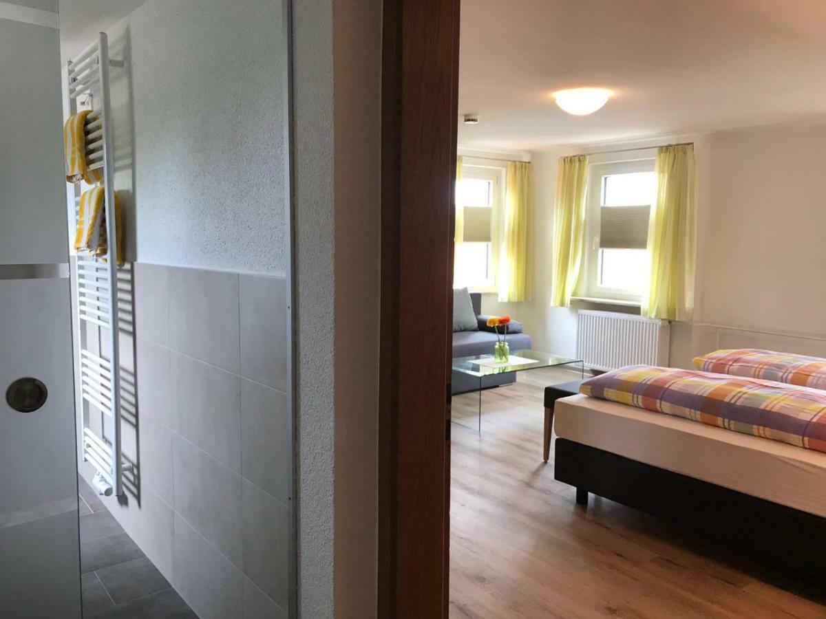 Gasthof Roessle Ochsenwang Bissingen an der Teck Buitenkant foto